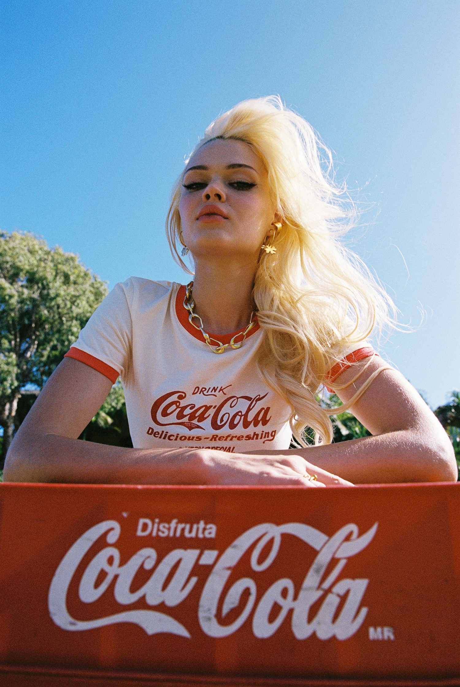 Coke 1.0 – The First Hit ft Something Very Special — image 31