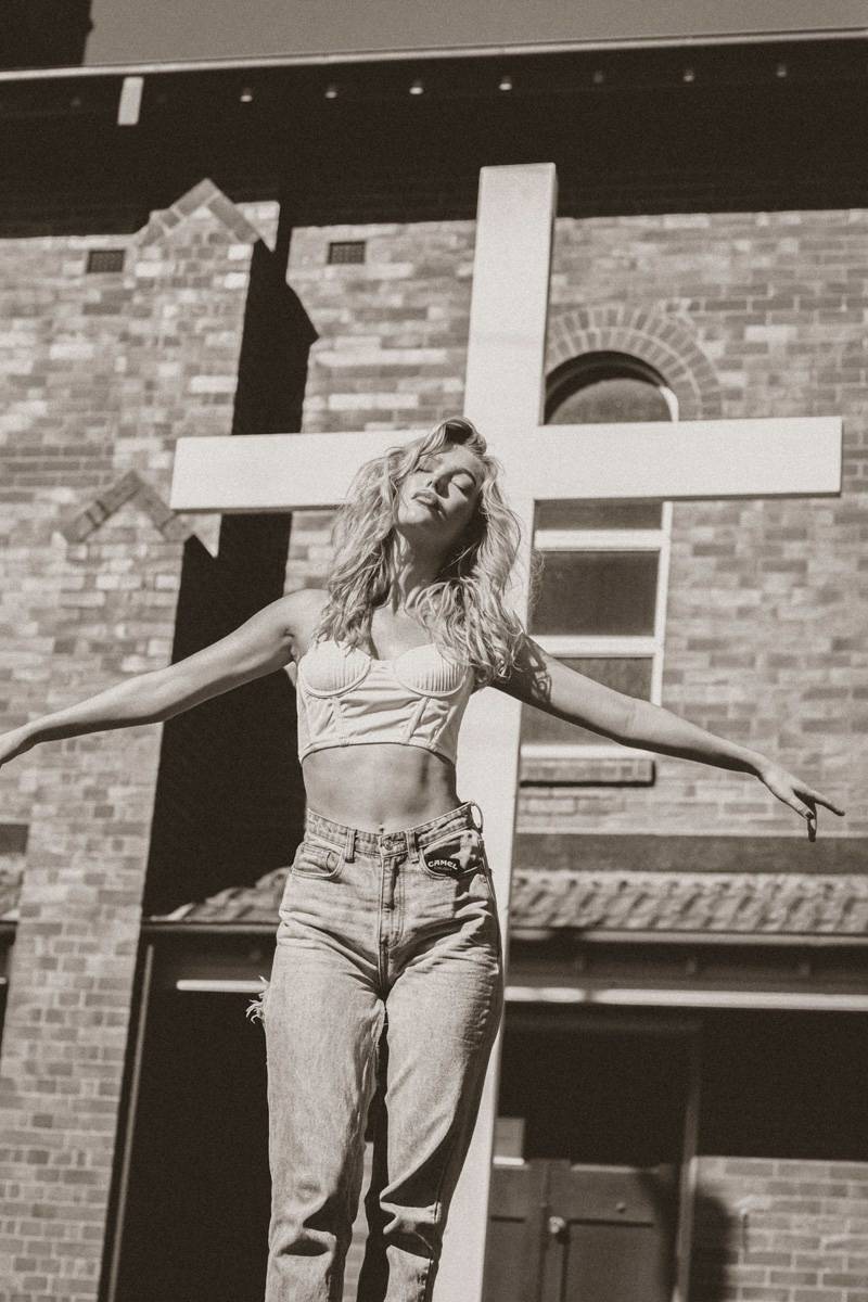 ‘Wildflower’ Ft Beth Hurrell — image 17