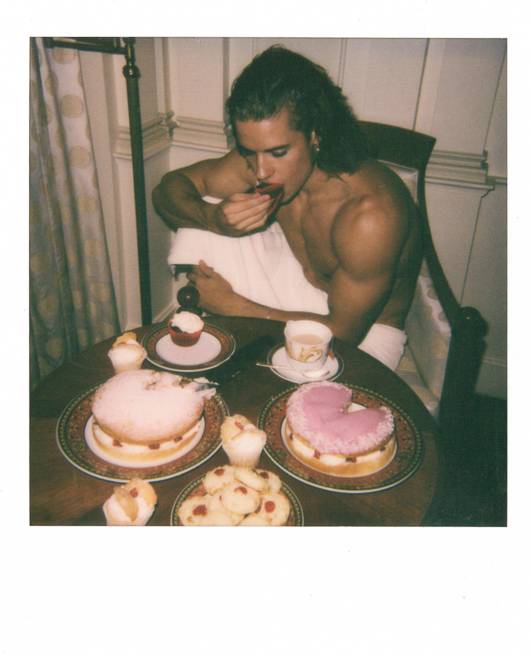 ‘Room service’ ft Lucas Whitesmith — image 3