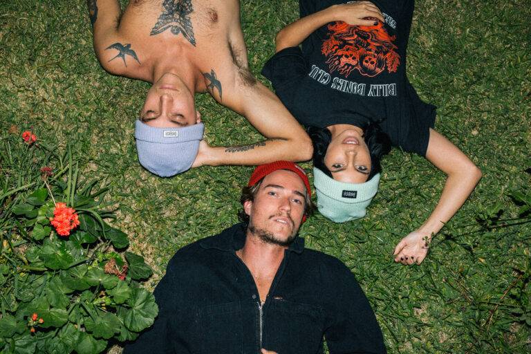 ‘Under the Rainbow’ Ft Billy Bones — image 35