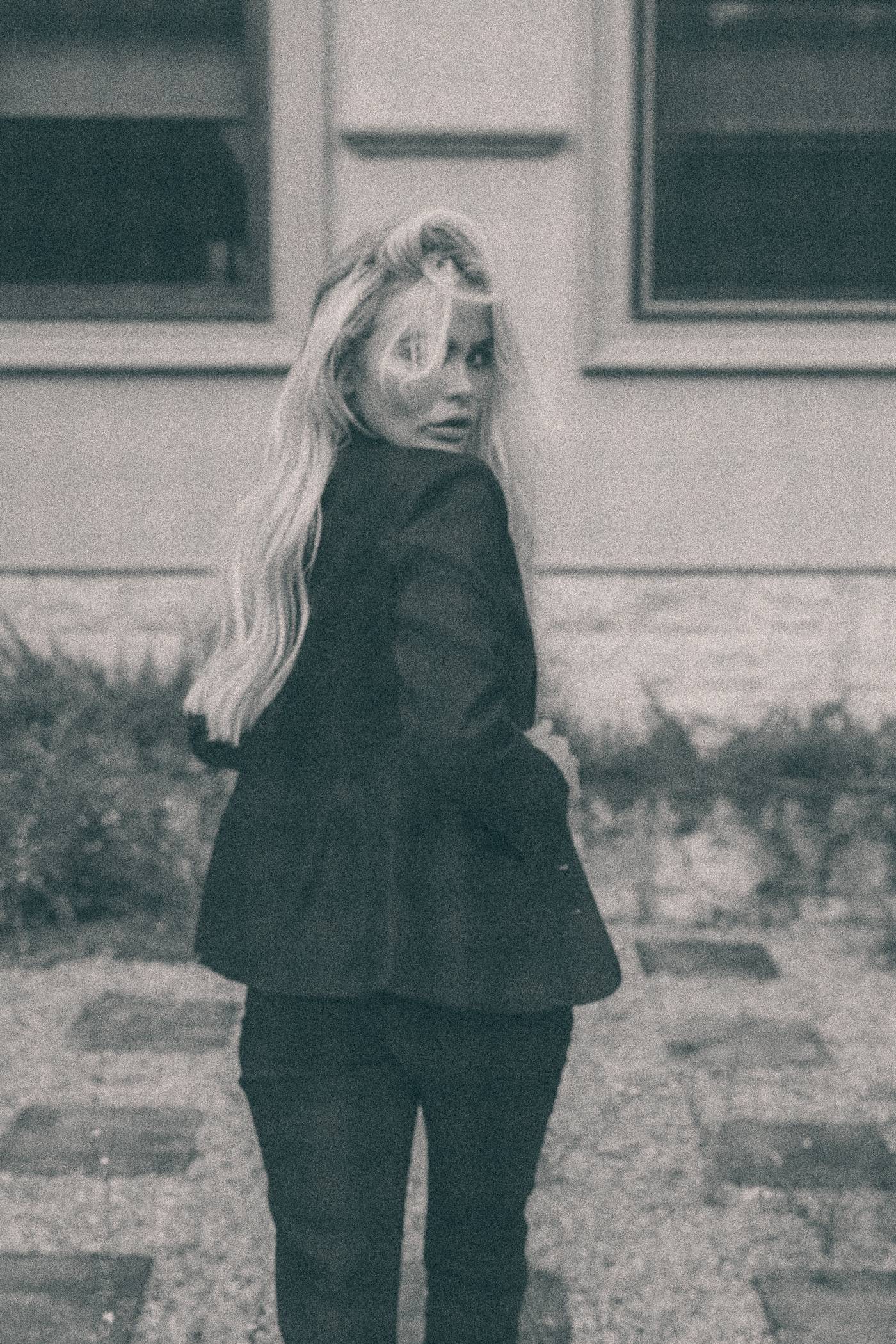 ‘GOLDfever’ ft Jess Roche — image 15
